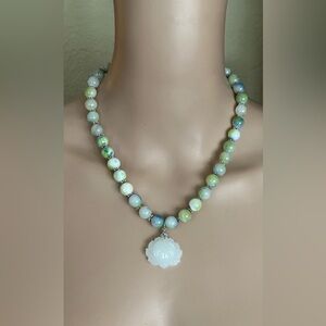 20 inch Jade and Chalcedony bead necklace NWOT